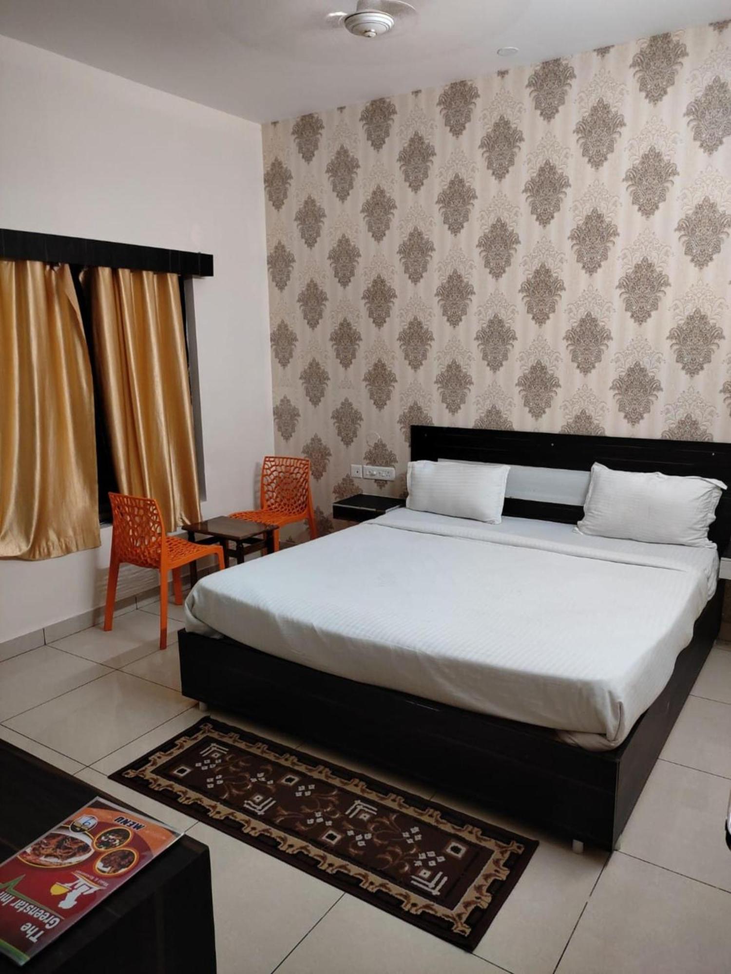 Goroomgo Blue Bell Bhubaneswar - Well Decorated Room -Wifi And Parking Facilities Available Esterno foto