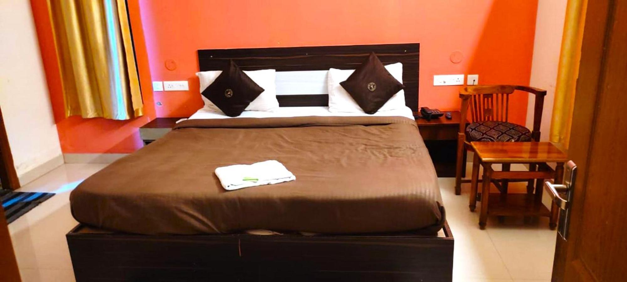 Goroomgo Blue Bell Bhubaneswar - Well Decorated Room -Wifi And Parking Facilities Available Esterno foto
